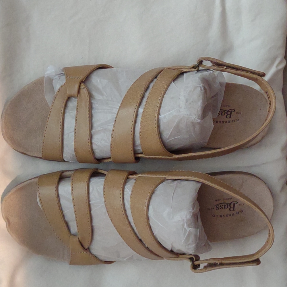 Bass Sandals Beige Size 9 M New Without Box